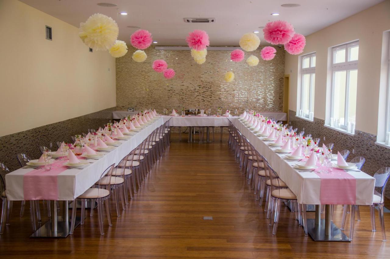 Lanškroun Obora Resort מראה חיצוני תמונה